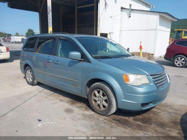  Salvage Chrysler Town & Country