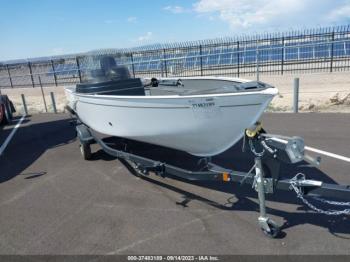  Salvage Lund 1650 Angler Ss And Traile