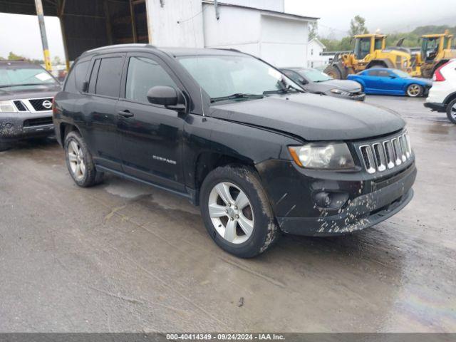  Salvage Jeep Compass