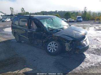  Salvage Chrysler Town & Country