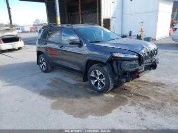  Salvage Jeep Cherokee