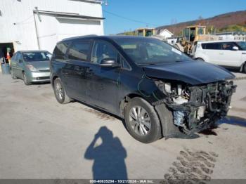  Salvage Kia Sedona