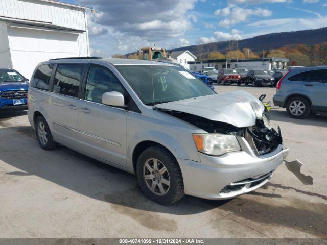  Salvage Chrysler Town & Country