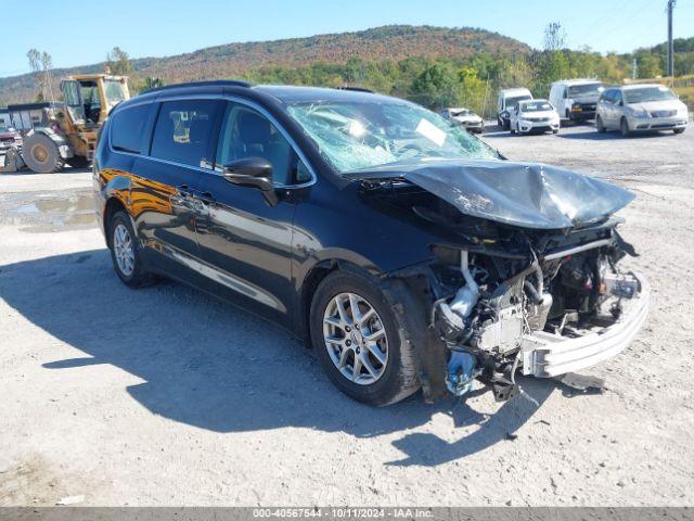  Salvage Chrysler Pacifica