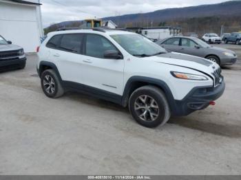  Salvage Jeep Cherokee