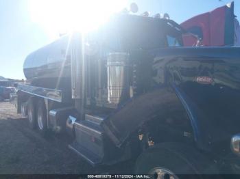  Salvage Peterbilt 389