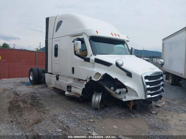  Salvage Freightliner New Cascadia 126