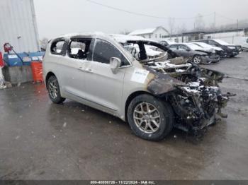  Salvage Chrysler Pacifica