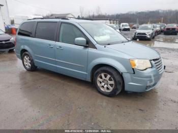  Salvage Chrysler Town & Country