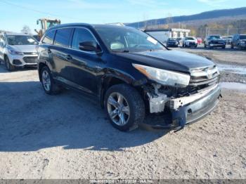  Salvage Toyota Highlander