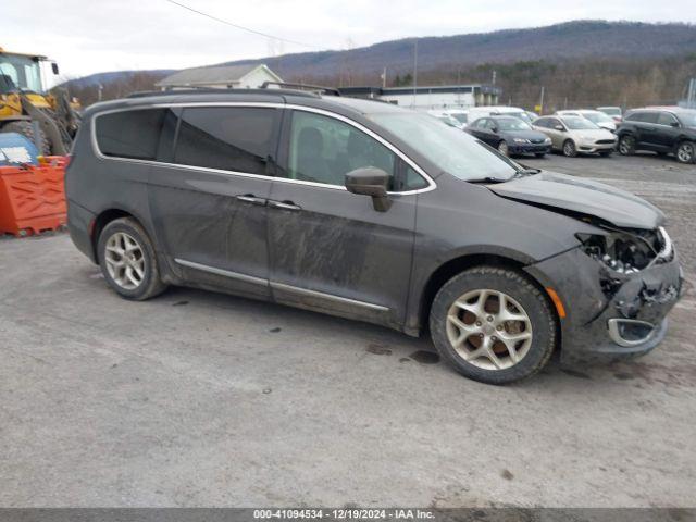  Salvage Chrysler Pacifica