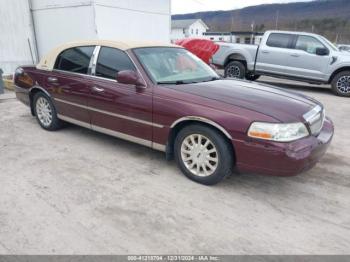  Salvage Lincoln Towncar