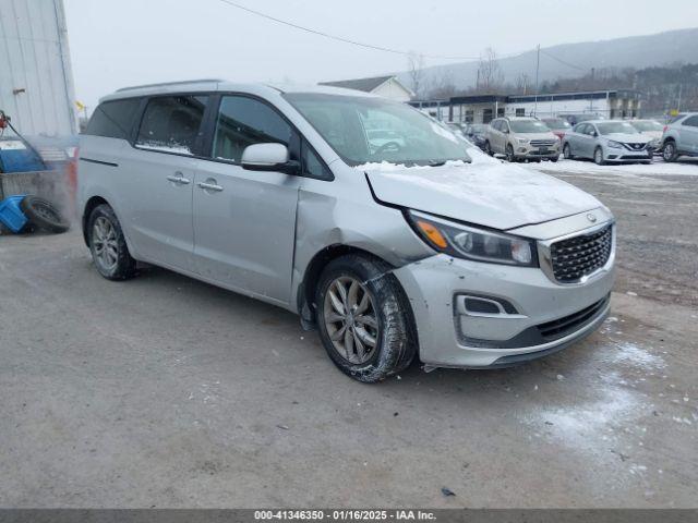  Salvage Kia Sedona