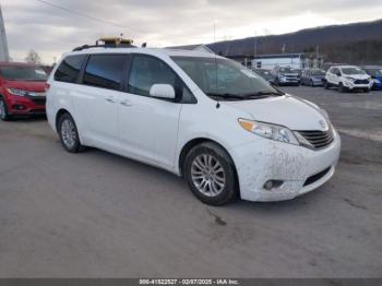  Salvage Toyota Sienna