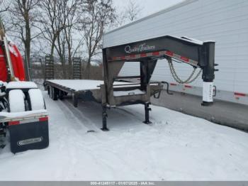  Salvage Quality 30  Gooseneck Flatbed