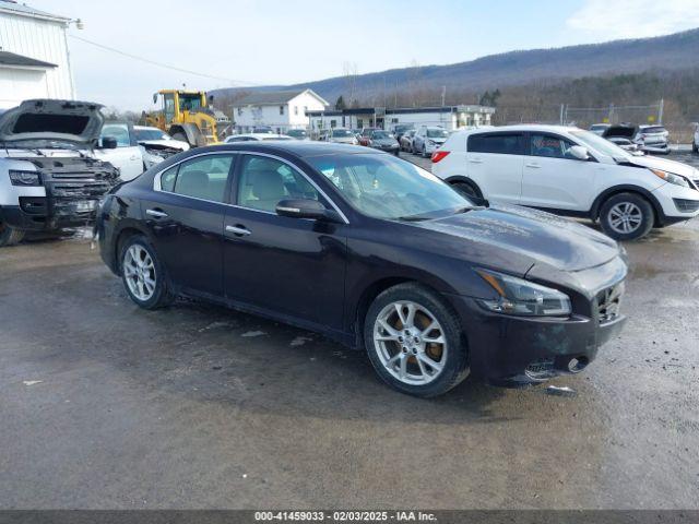  Salvage Nissan Maxima