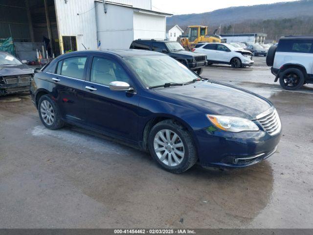  Salvage Chrysler 200