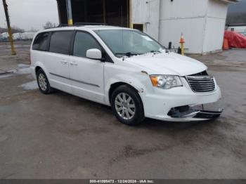  Salvage Chrysler Town & Country