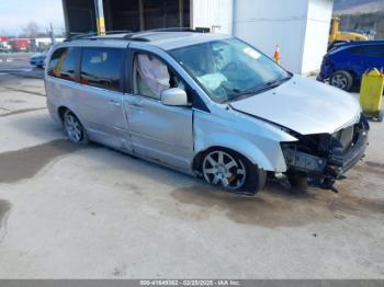  Salvage Chrysler Town & Country