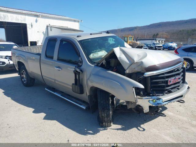  Salvage GMC Sierra 2500