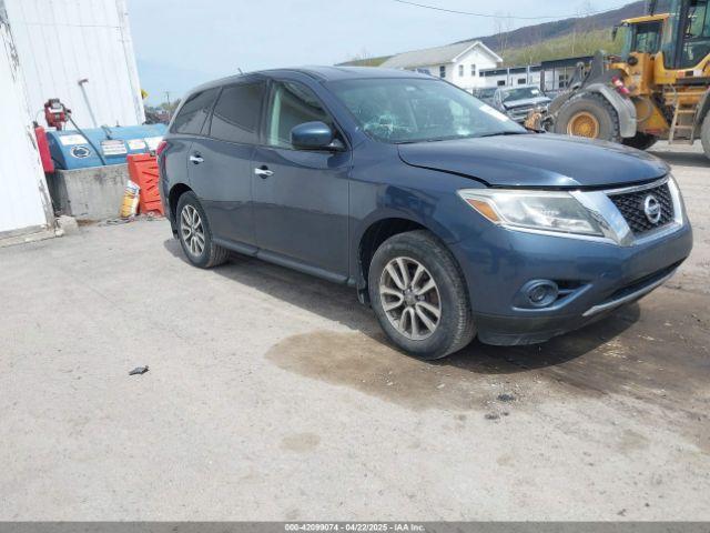  Salvage Nissan Pathfinder