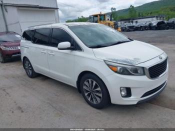  Salvage Kia Sedona