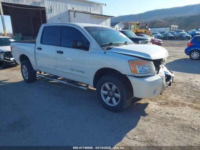  Salvage Nissan Titan