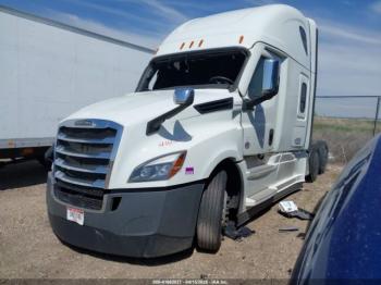  Salvage Freightliner New Cascadia 126