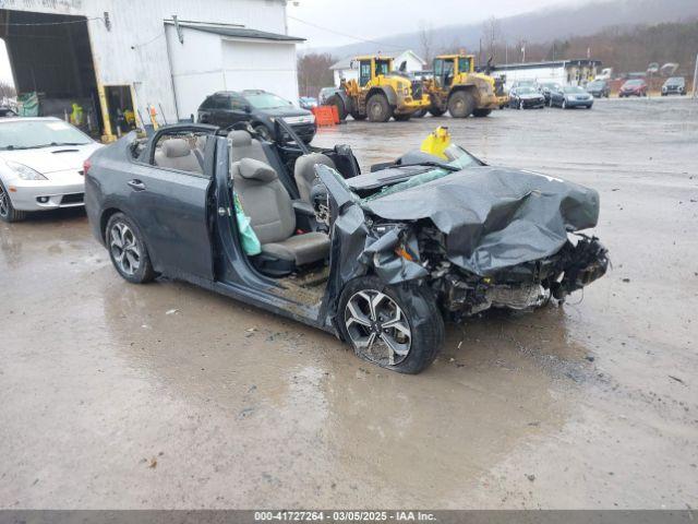  Salvage Kia Forte
