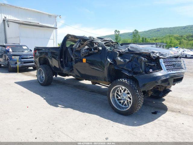  Salvage GMC Sierra 2500