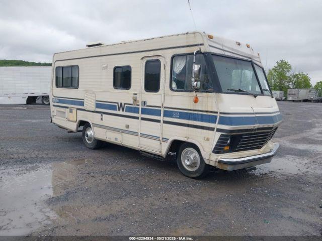  Salvage Chevrolet P30
