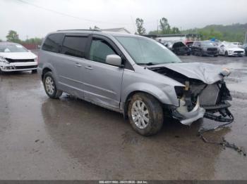  Salvage Chrysler Town & Country