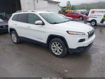  Salvage Jeep Cherokee