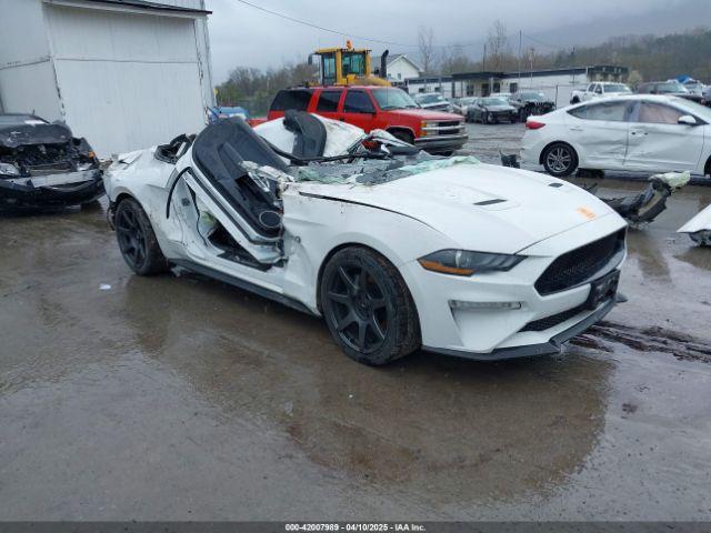  Salvage Ford Mustang