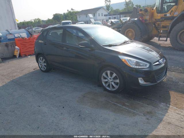  Salvage Hyundai ACCENT