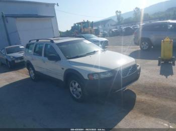  Salvage Volvo V70