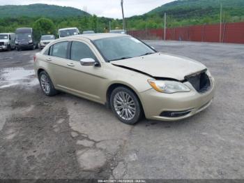  Salvage Chrysler 200