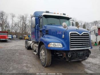  Salvage Mack Cxu613