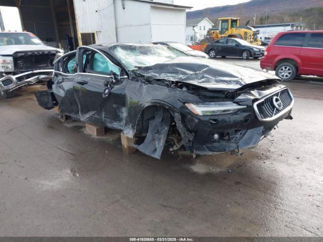  Salvage Volvo S60