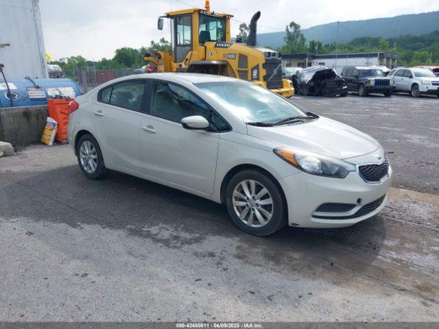  Salvage Kia Forte