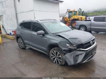  Salvage Volkswagen Taos