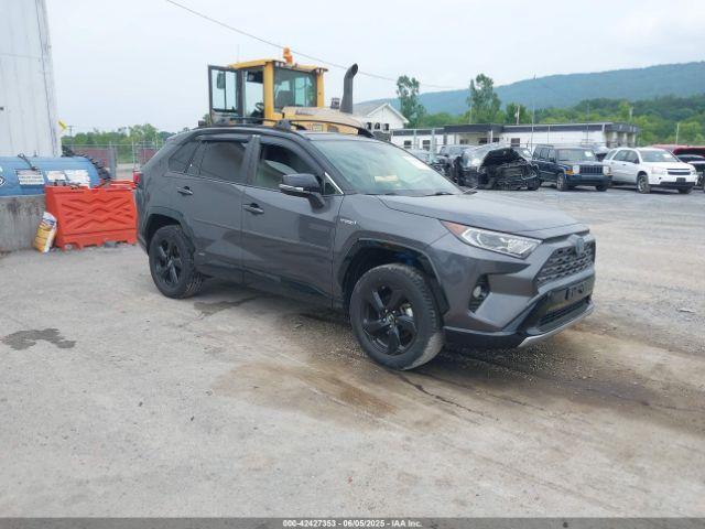  Salvage Toyota RAV4