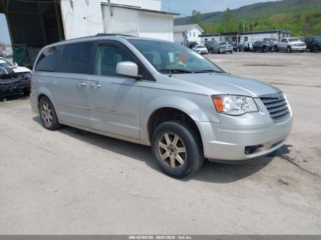  Salvage Chrysler Town & Country