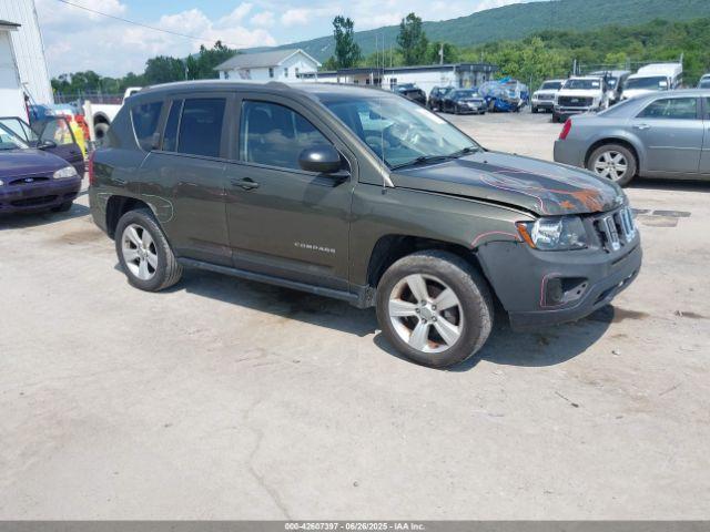  Salvage Jeep Compass