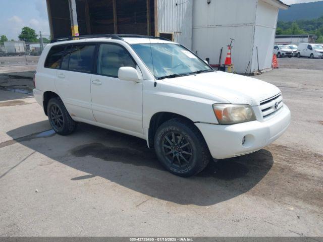  Salvage Toyota Highlander
