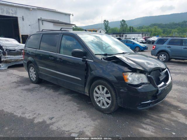  Salvage Chrysler Town & Country