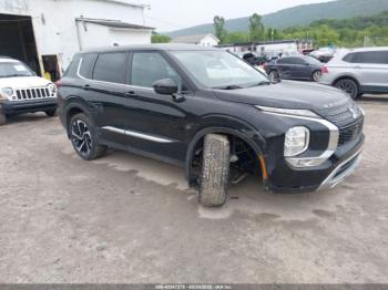  Salvage Mitsubishi Outlander