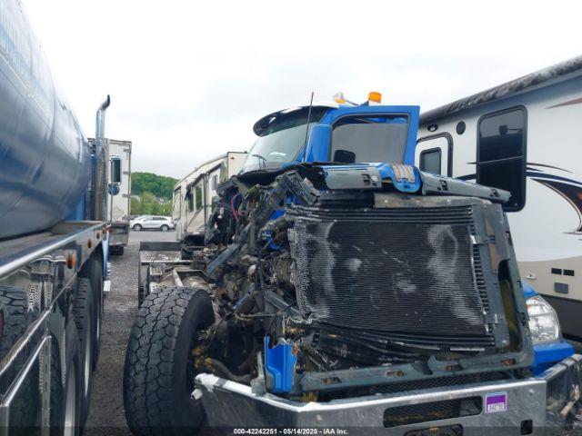  Salvage Kenworth Construction