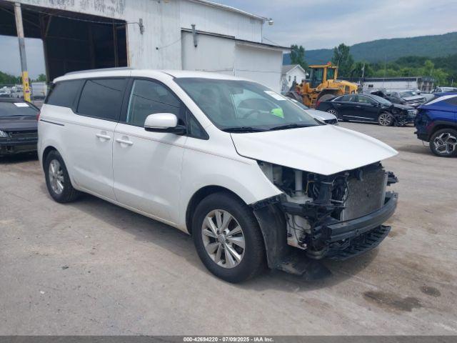  Salvage Kia Sedona