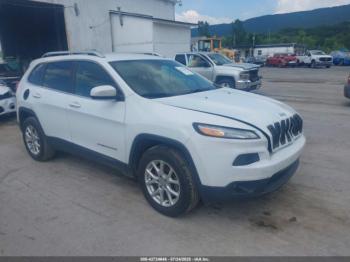  Salvage Jeep Cherokee